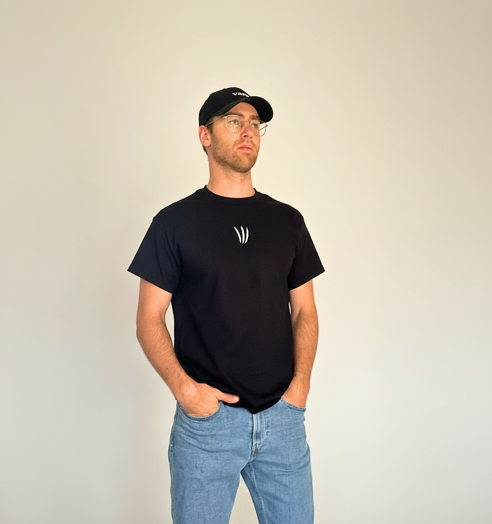 Groundwolf - Essential T-Shirt - Black